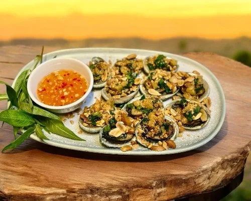 Grilled Baby Abalone with Spring Onion & Peanut