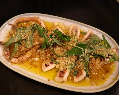 Squid in Garlic Butter Sauce